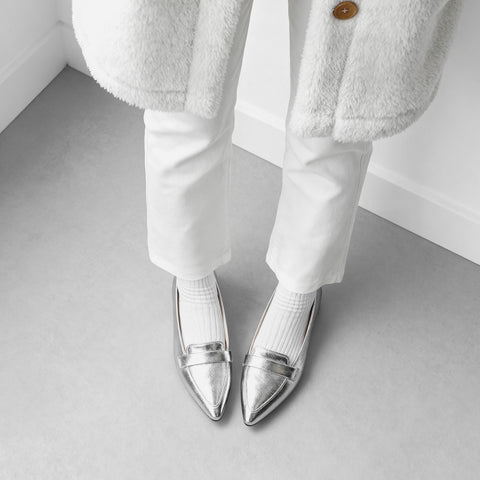 2024AWBI：淺尖頭樂福鞋 (124) 銀色