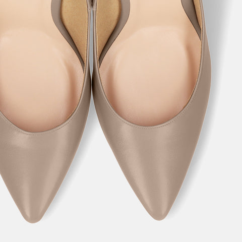 2026SS：ポインテッドトゥ パンプス（m81001）グレージュ/mamian（マミアン）