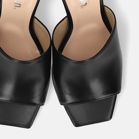 15% 折扣：簡約風格穆勒鞋 (733) 黑色